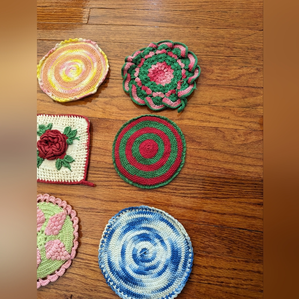 Vintage Handmade Hotpad Collection - Picture 5 of 6